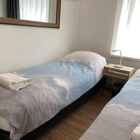 Haagshuisje- Eigen Appartement, Dichtbij Alles, Stijlvol フォールブルフ エクステリア 写真