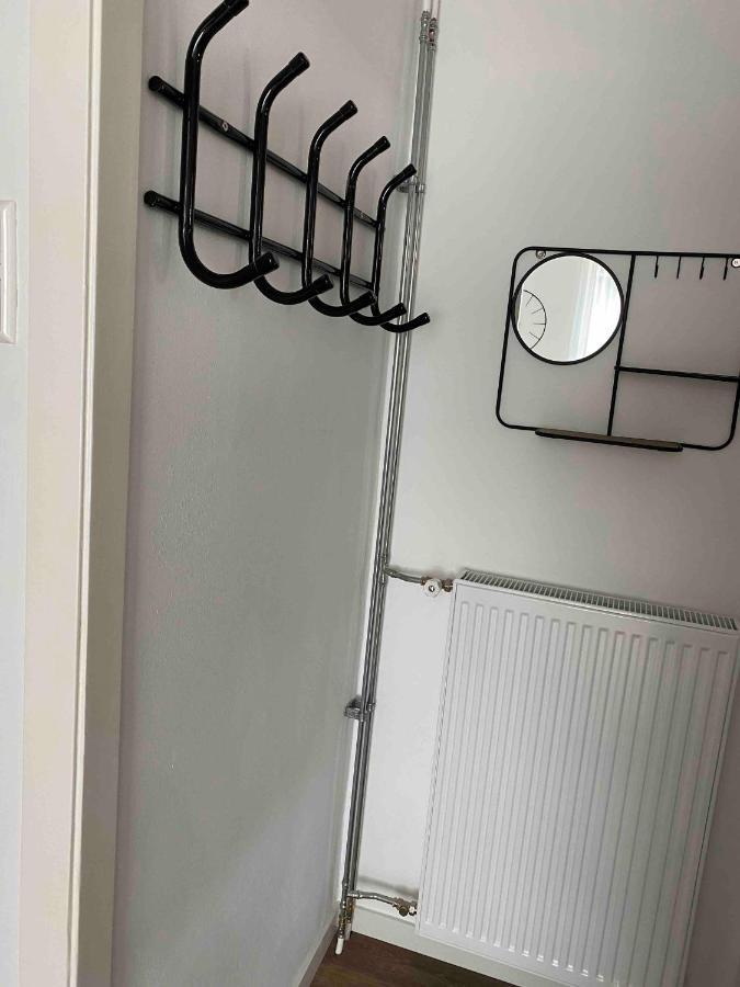Haagshuisje- Eigen Appartement, Dichtbij Alles, Stijlvol フォールブルフ エクステリア 写真